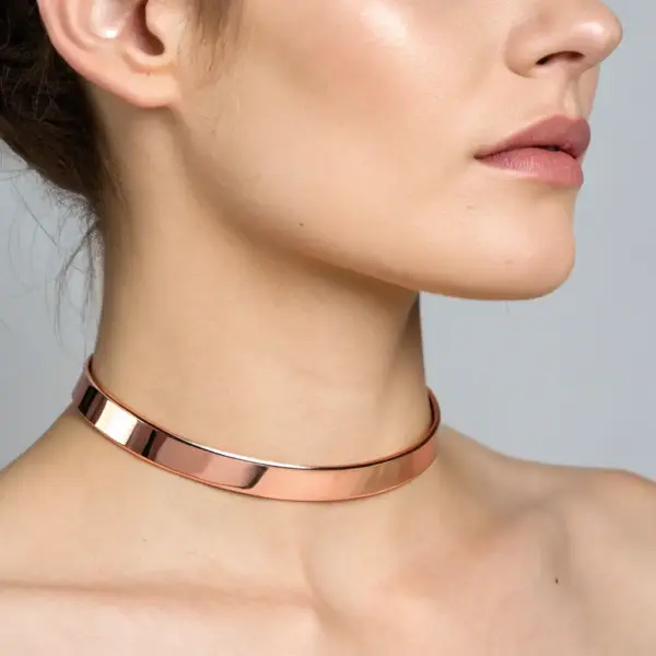 Gargantilha de Ouro 18K com Diamantes