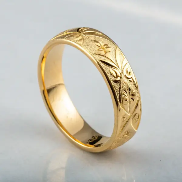 Anel de Sinete de Ouro com Gravação